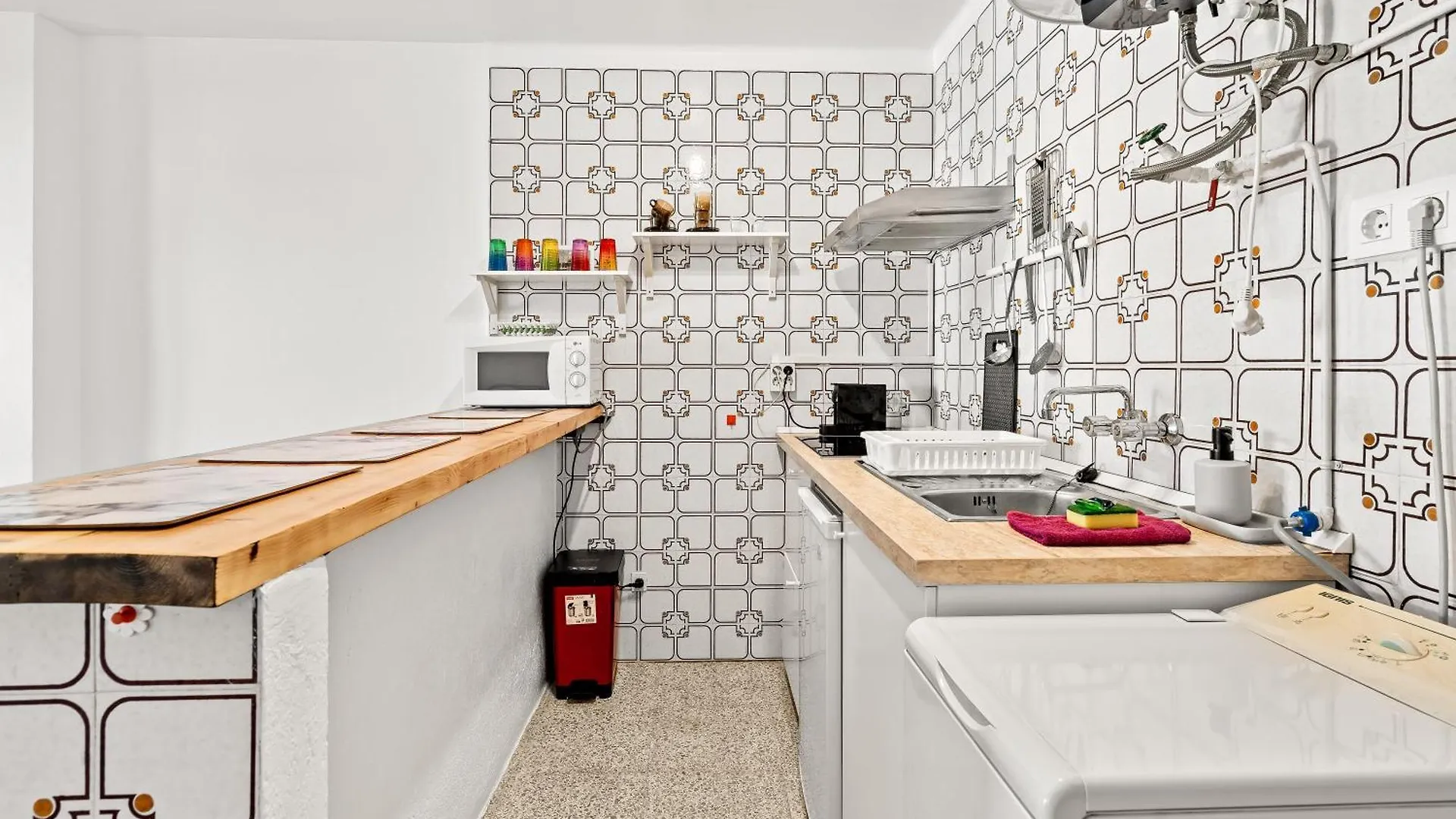 Apartamento Con Terraza Frente Al Canal Ampuriabrava 0*,  España